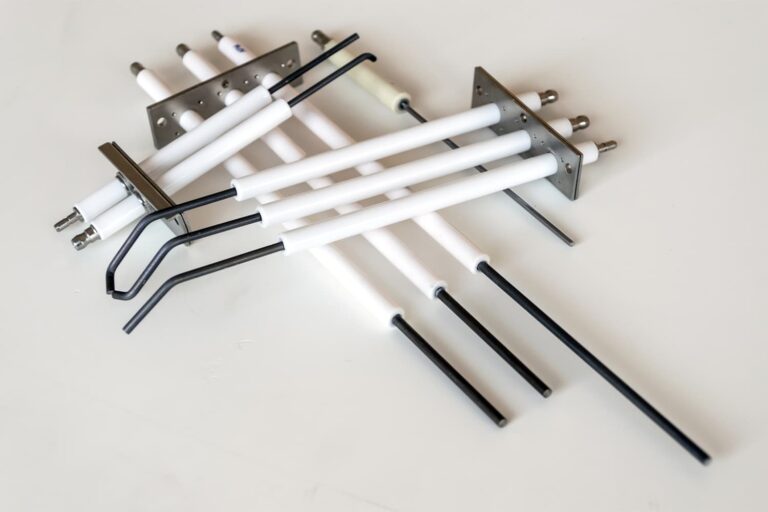 HT - Ceram - Isolatori